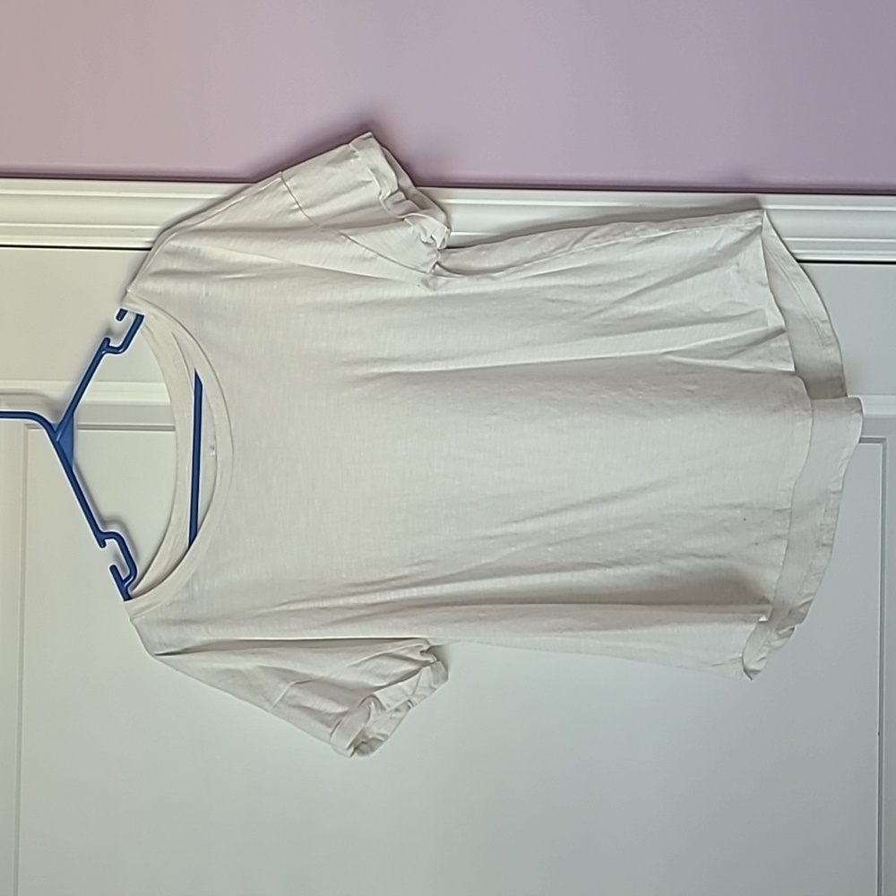 Maurices 24/7 white tee XL
